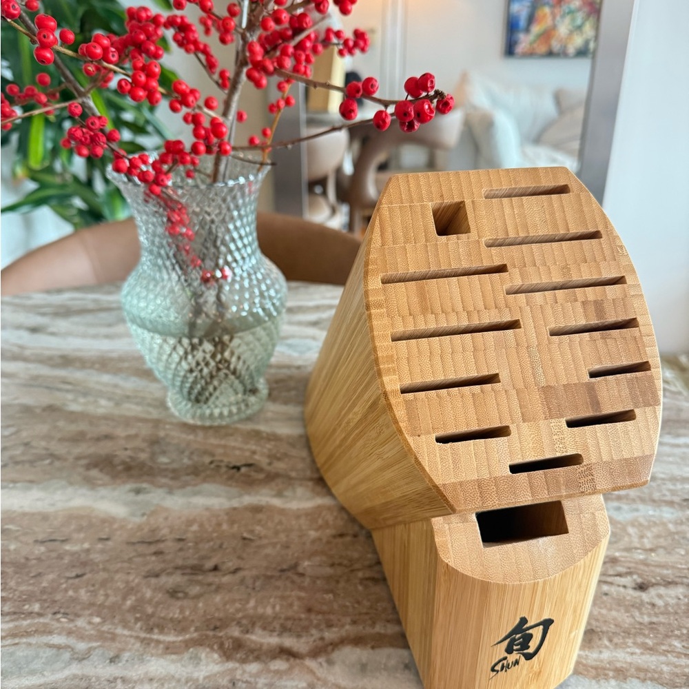 Shun 13 Slot Bamboo Knife Block Holder - Picture 2 of 3
